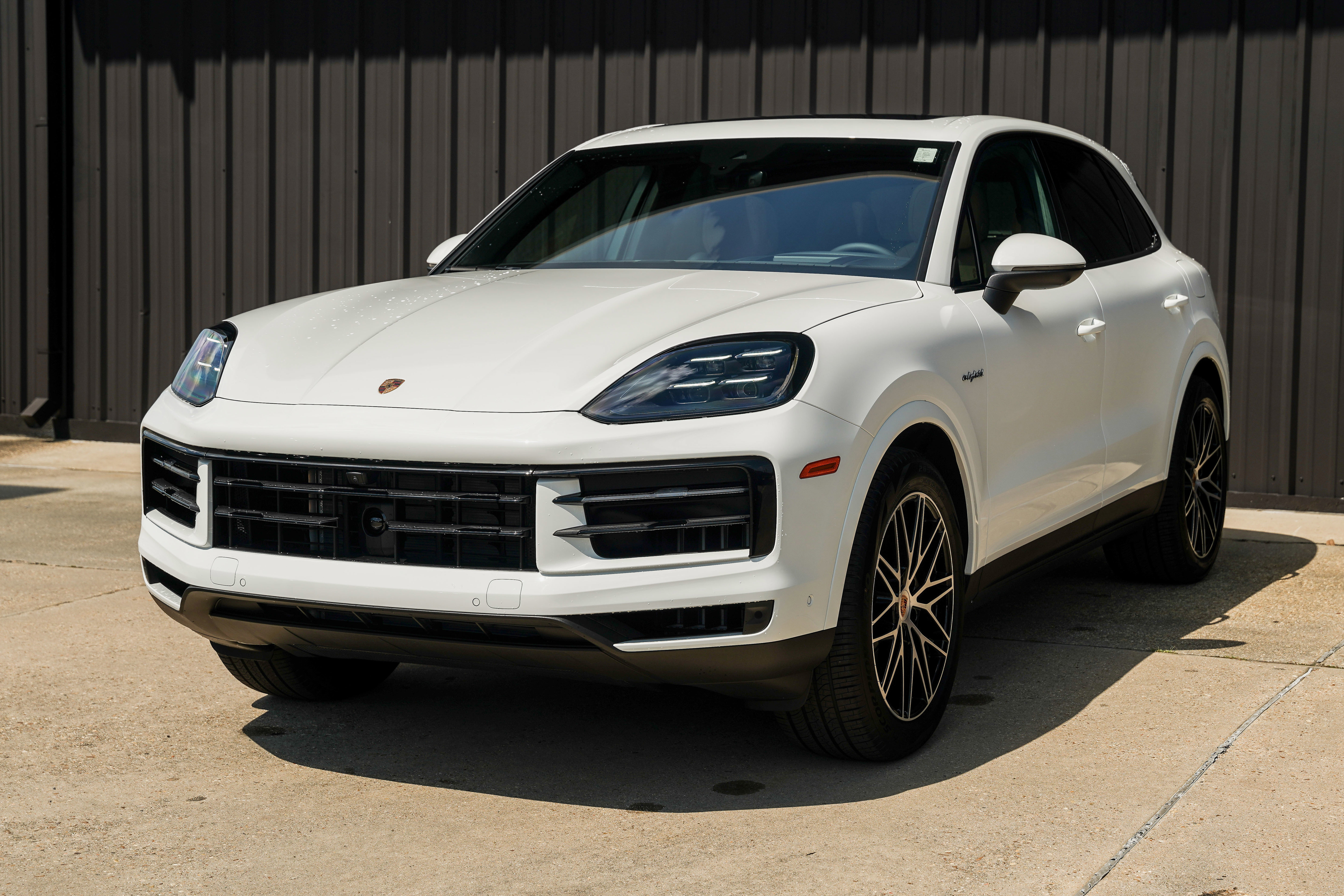 New 2026 Porsche Cayenne E-Hybrid AWD/4WD image 8