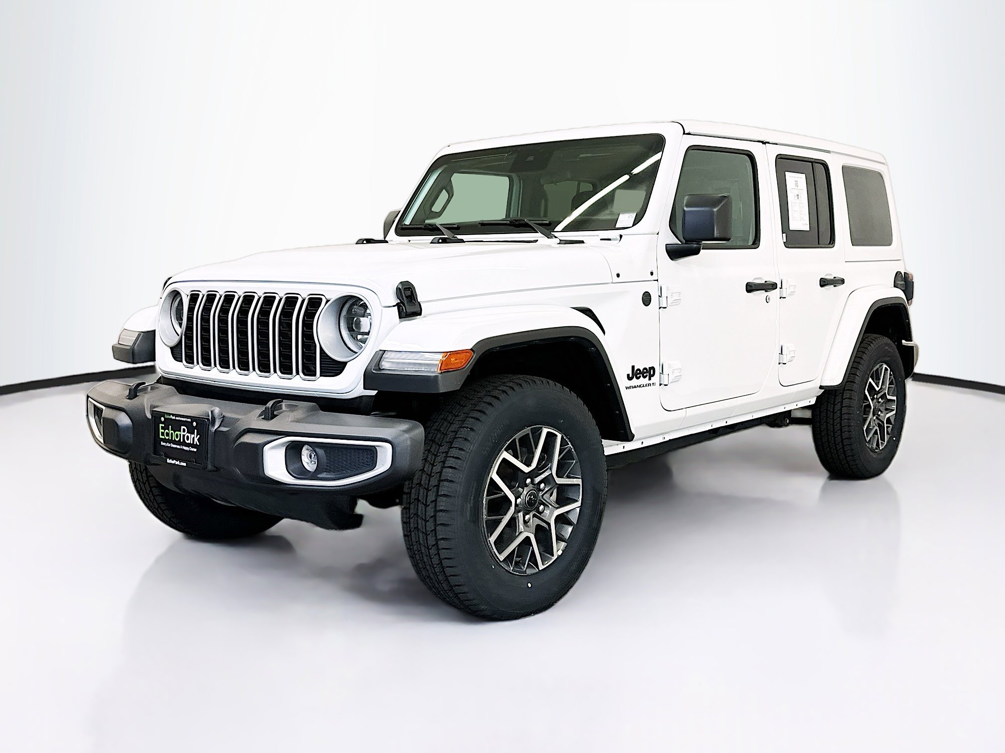 Used 2025 Jeep Wrangler Unlimited Sahara AWD/4WD image 3
