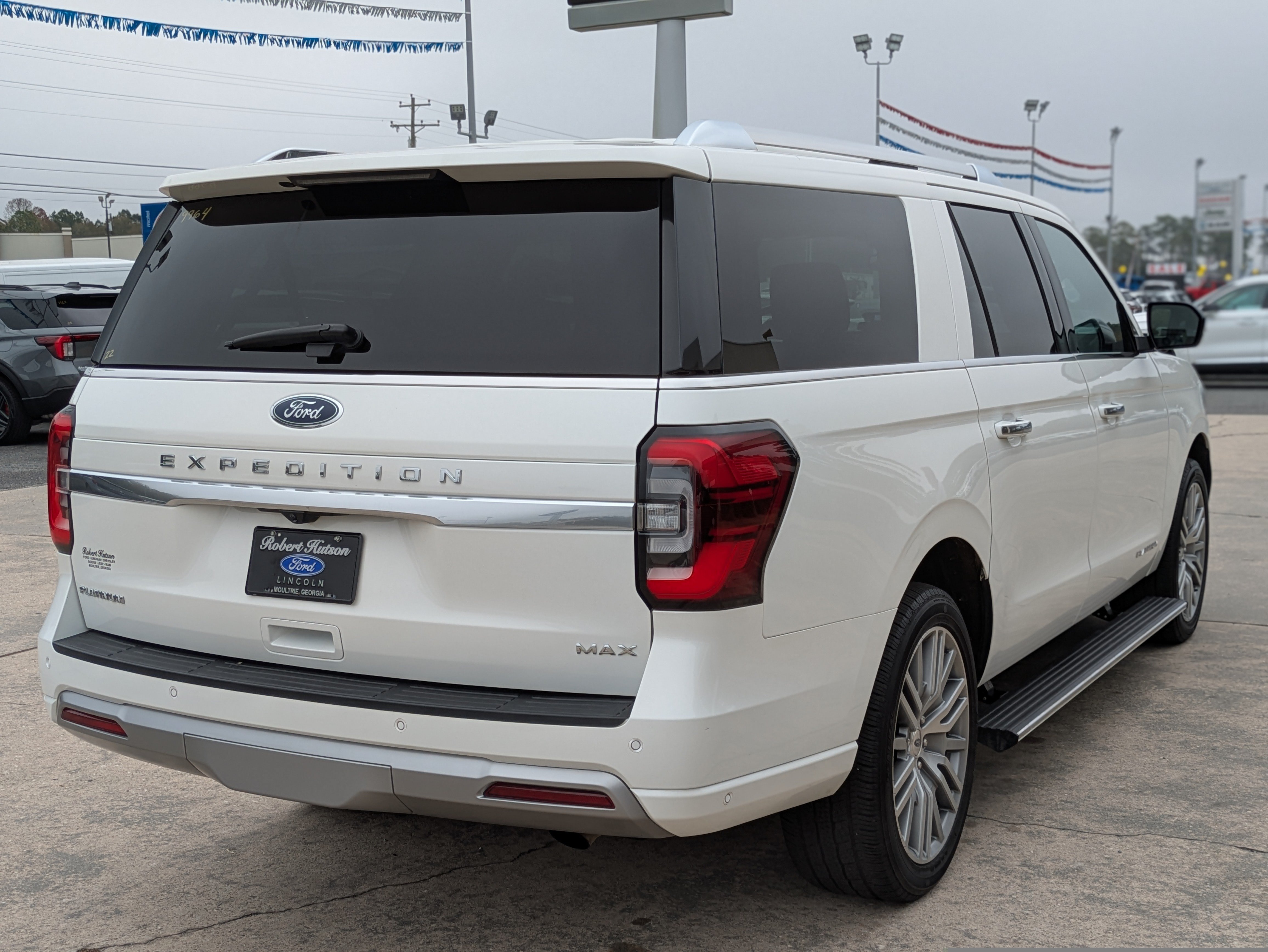 Used 2022 Ford Expedition Max Platinum RWD image 6