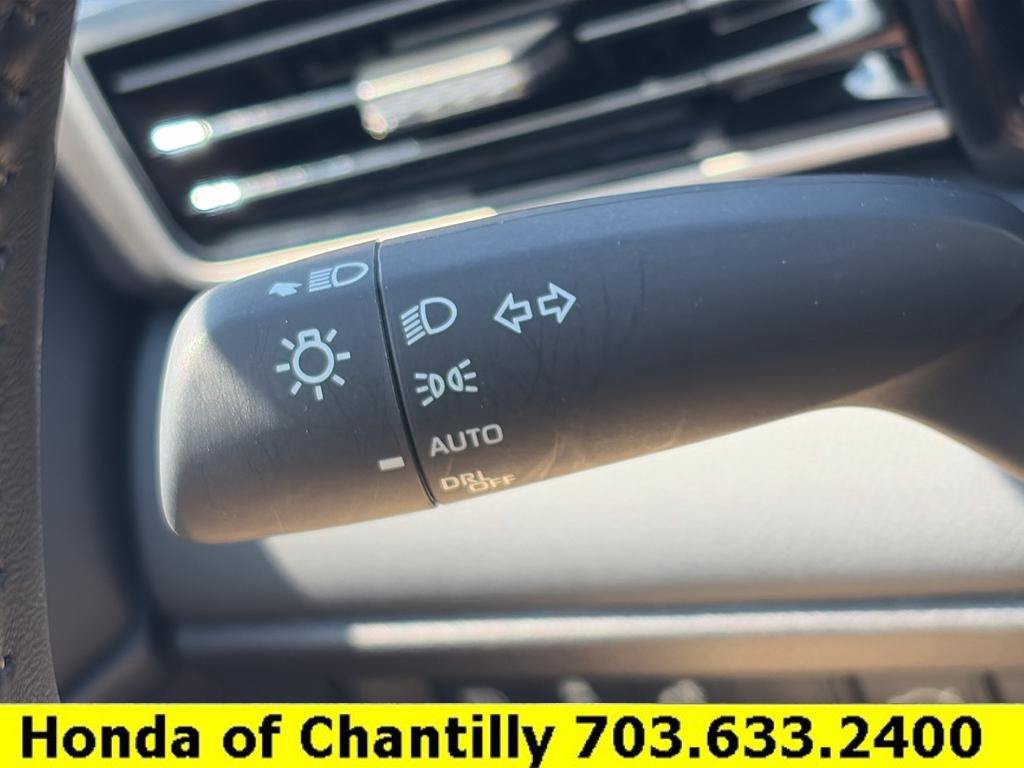 Used 2026 Toyota Camry XSE AWD/4WD image 10