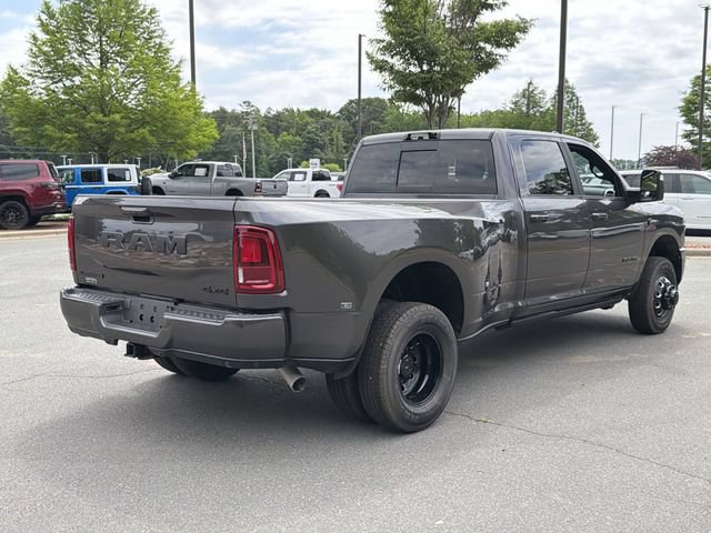 New 2026 RAM 3500 Laramie AWD/4WD image 12