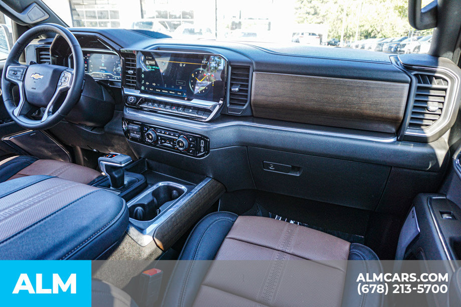 Used 2024 Chevrolet Silverado 1500 High Country w/ High Country Premium Package AWD/4WD image 26