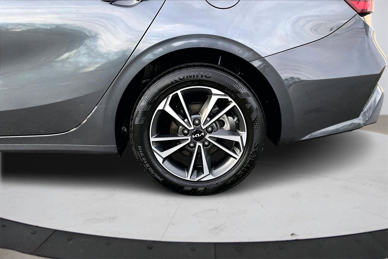 Used 2024 Kia Forte LXS image 31