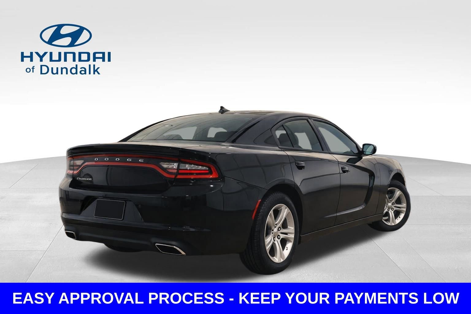 Used 2022 Dodge Charger SXT image 2