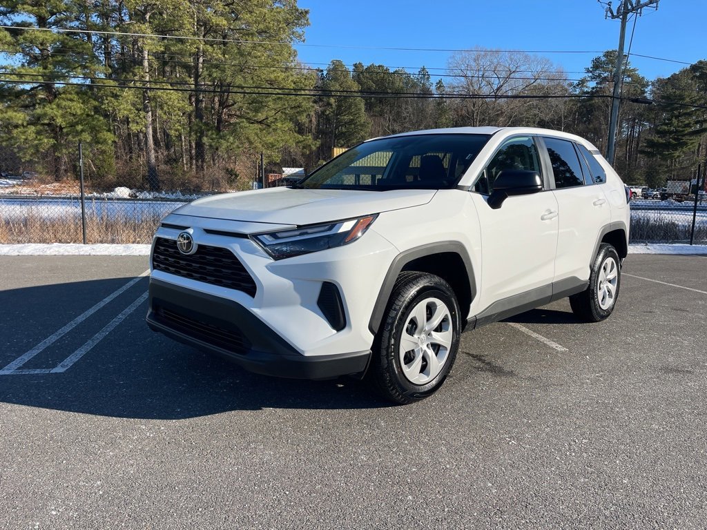 Used 2024 Toyota RAV4 LE image 2