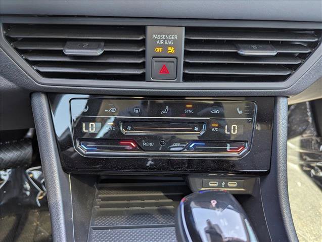 New 2026 Volkswagen Jetta SE FWD image 19