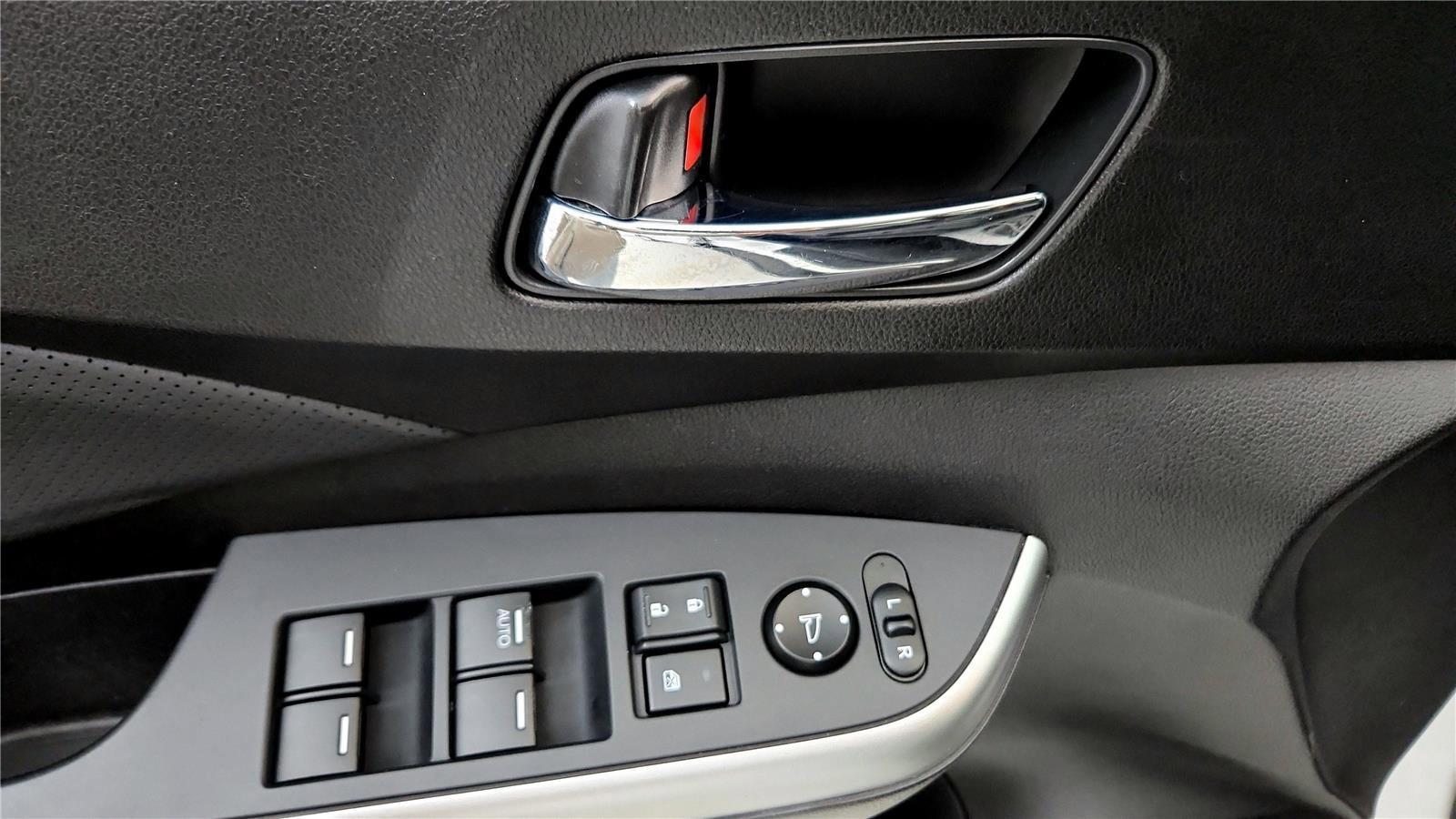 Used 2015 Honda CR-V EX-L image 23