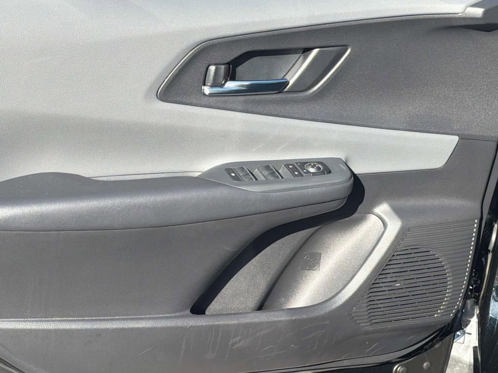 Used 2025 Toyota Prius XLE image 24