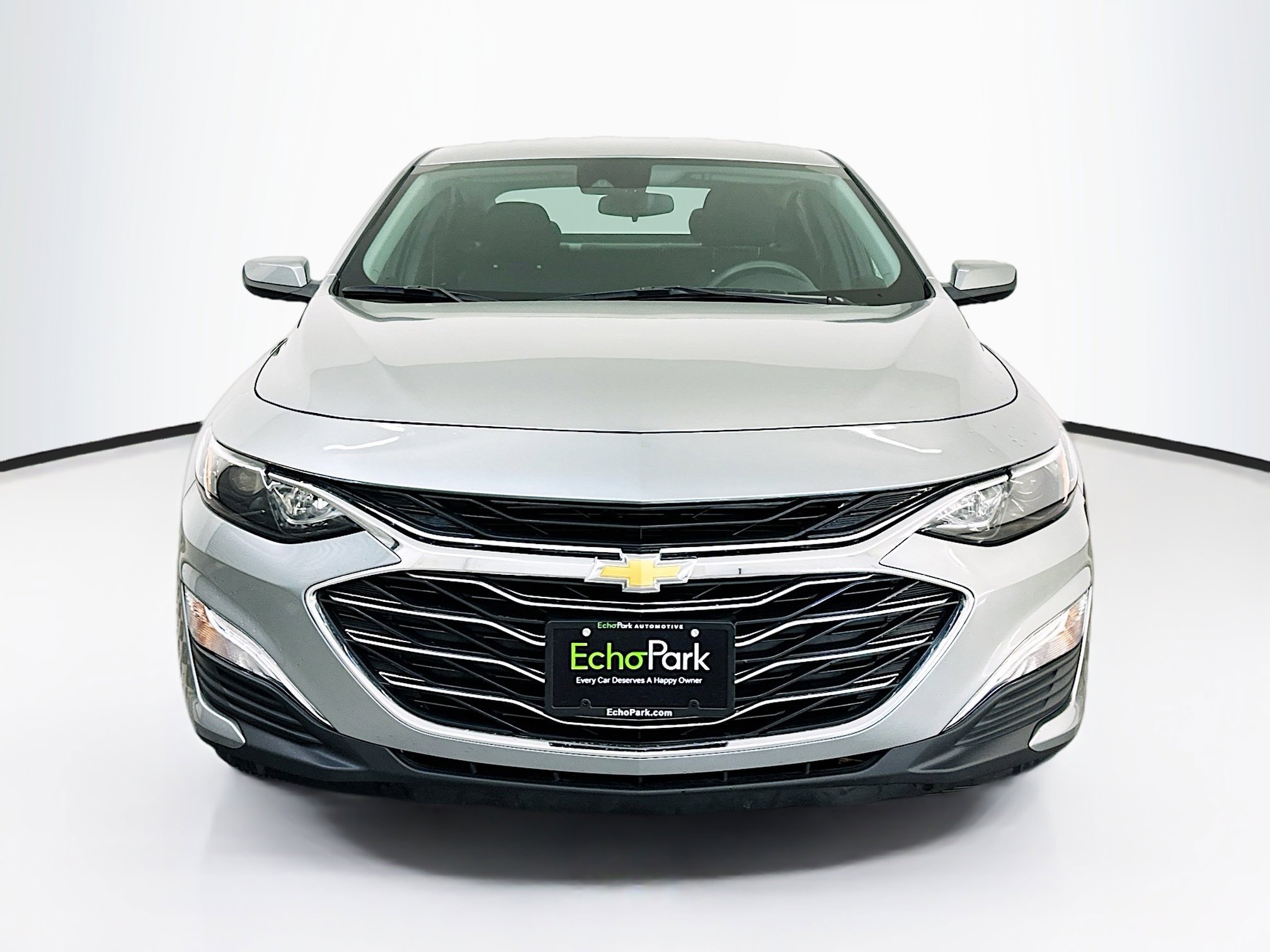 Used 2024 Chevrolet Malibu LS image 2