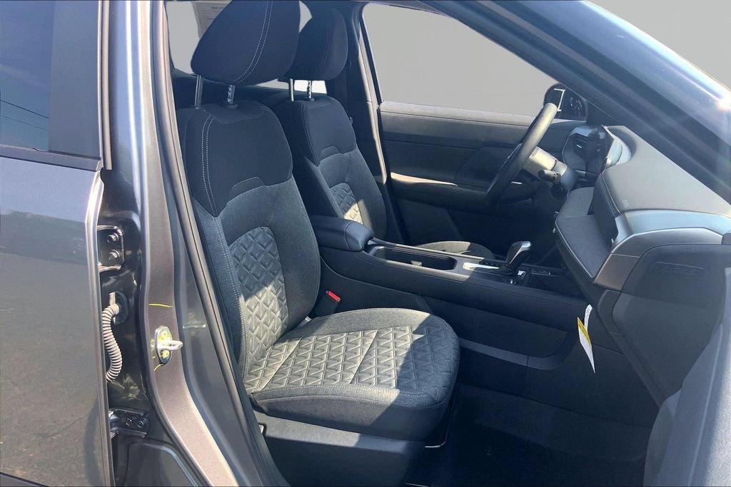 Used 2026 Nissan Kicks SV FWD image 20