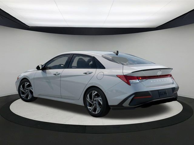New 2025 Hyundai Elantra Sport image 6