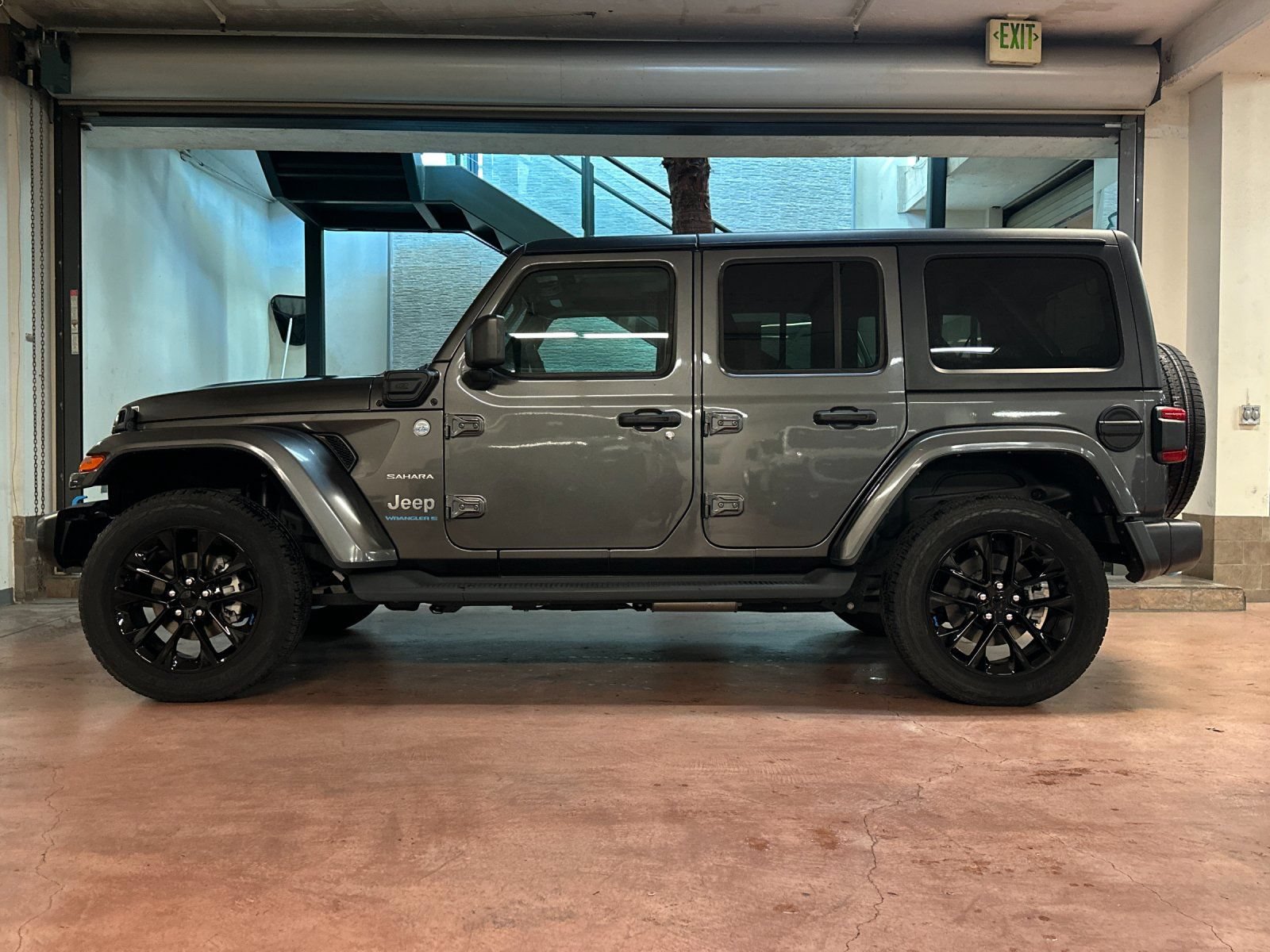 Certified 2023 Jeep Wrangler Unlimited Sahara AWD/4WD image 2