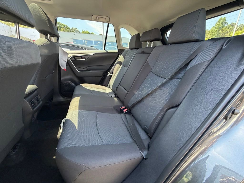 Used 2025 Toyota RAV4 XLE w/ Convenience Package FWD image 6