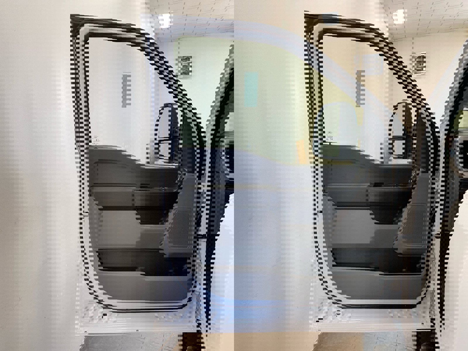 New 2026 Ford F550 4x4 Regular Cab Super Duty image 9