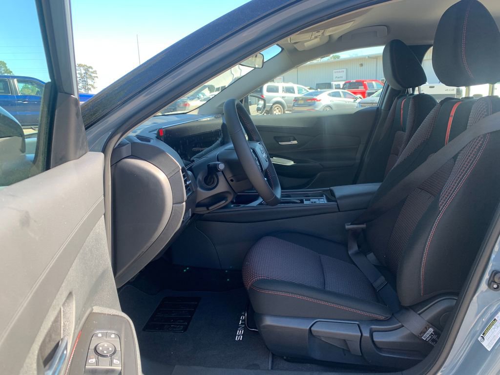 New 2026 Nissan Sentra SR w/ Floor Mat Package FWD image 20