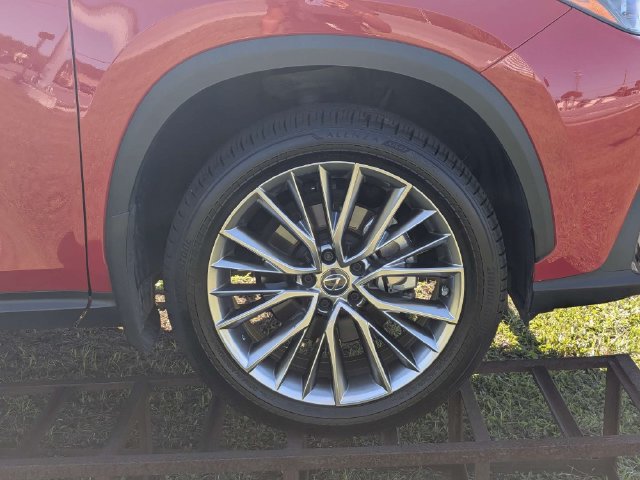 Used 2022 Lexus NX 350h AWD image 11