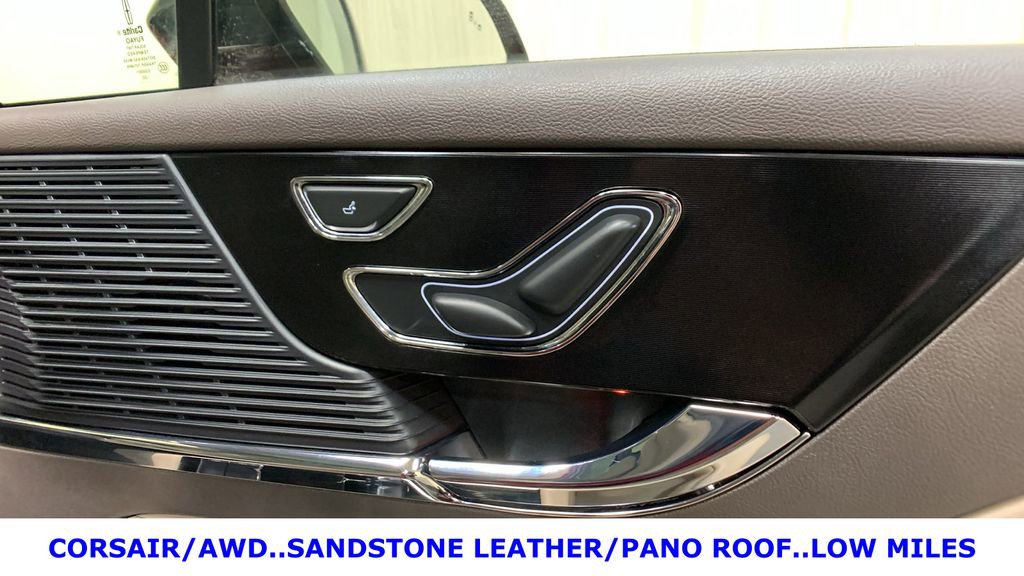 Used 2020 Lincoln Corsair AWD w/ Premium Package image 12
