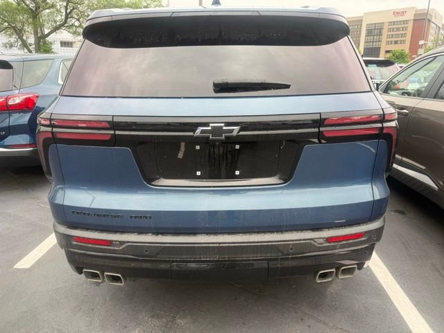 Used 2025 Chevrolet Traverse LT w/ Midnight/Sport Edition AWD/4WD image 6