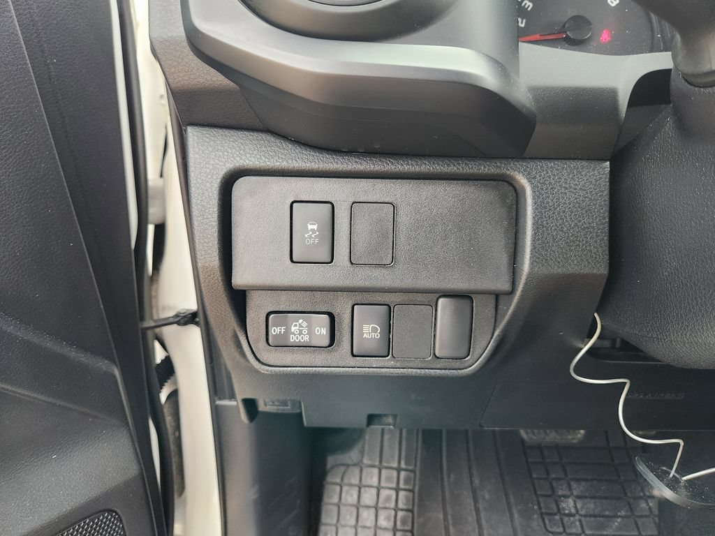Used 2021 Toyota Tacoma SR w/ SR Convenience Package RWD image 22