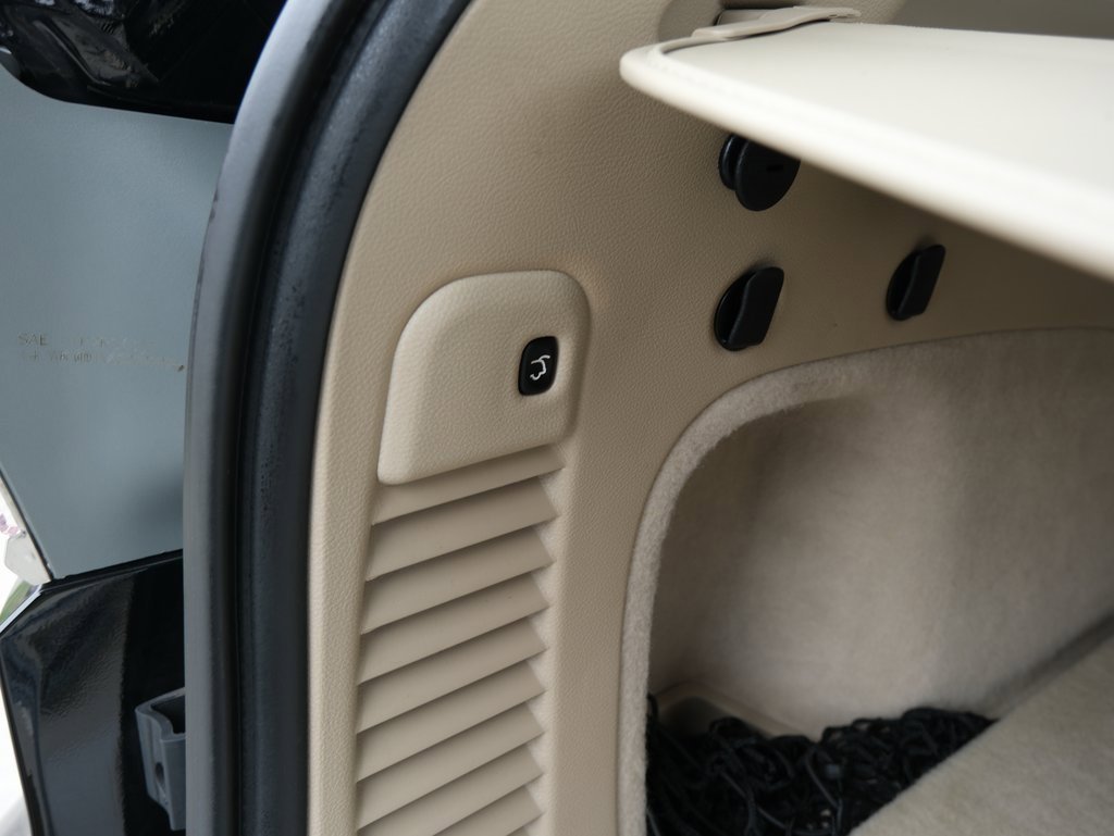 Used 2021 Jeep Grand Cherokee Overland image 40