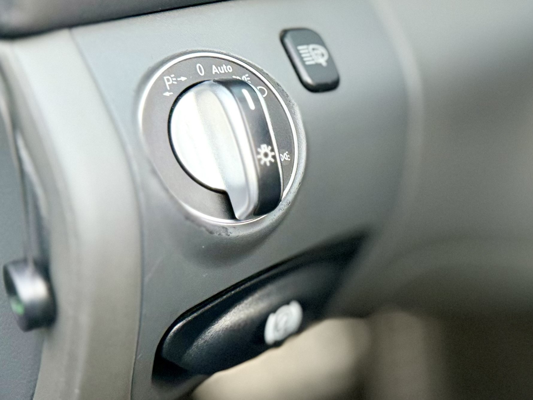 Used 2006 Mercedes-Benz SL 65 AMG image 33