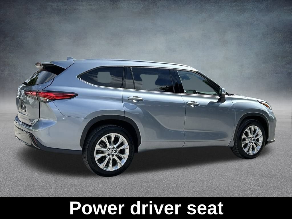 Used 2021 Toyota Highlander Limited image 6