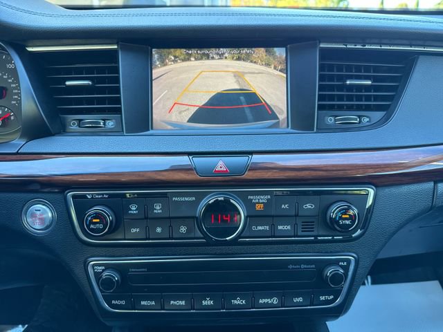 Used 2017 Kia Cadenza Premium FWD image 29