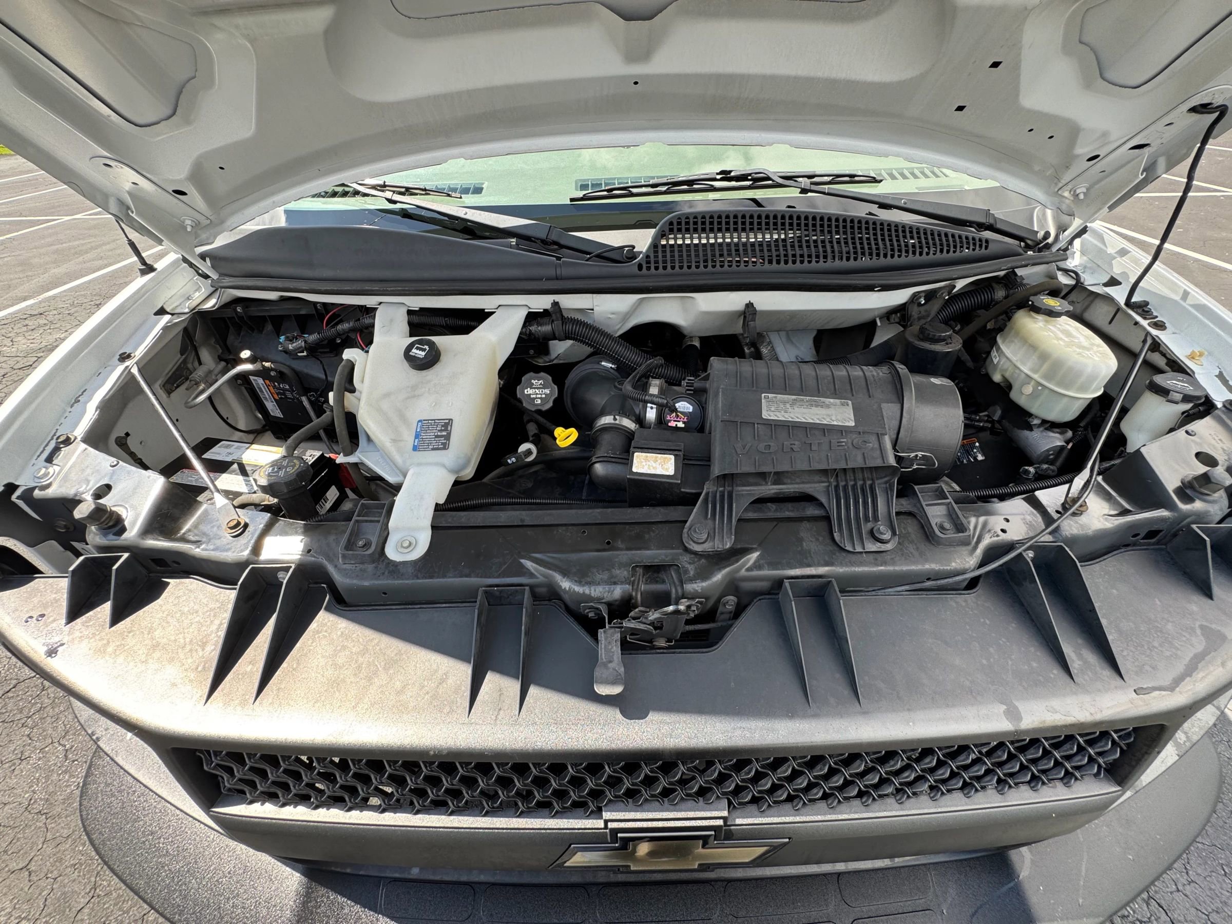 Used 2015 Chevrolet Express 3500 Extended image 11