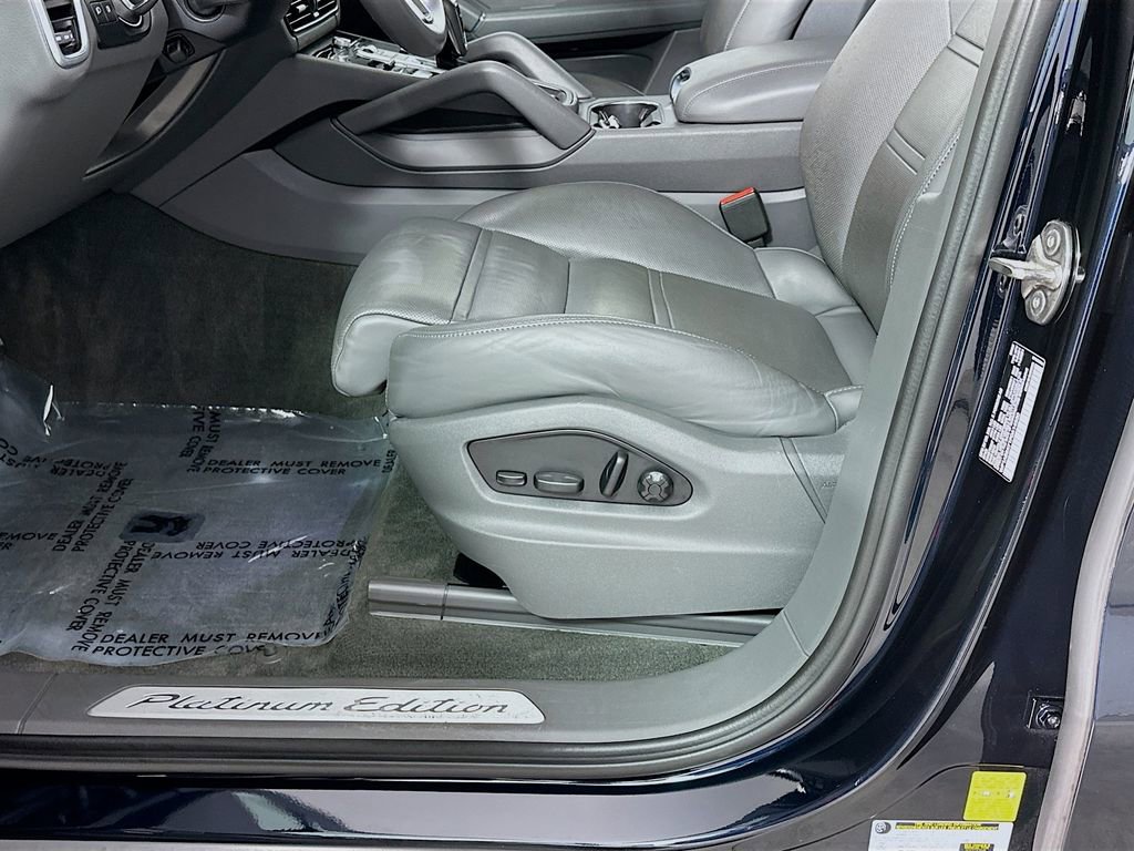 Certified 2023 Porsche Cayenne S Platinum image 22
