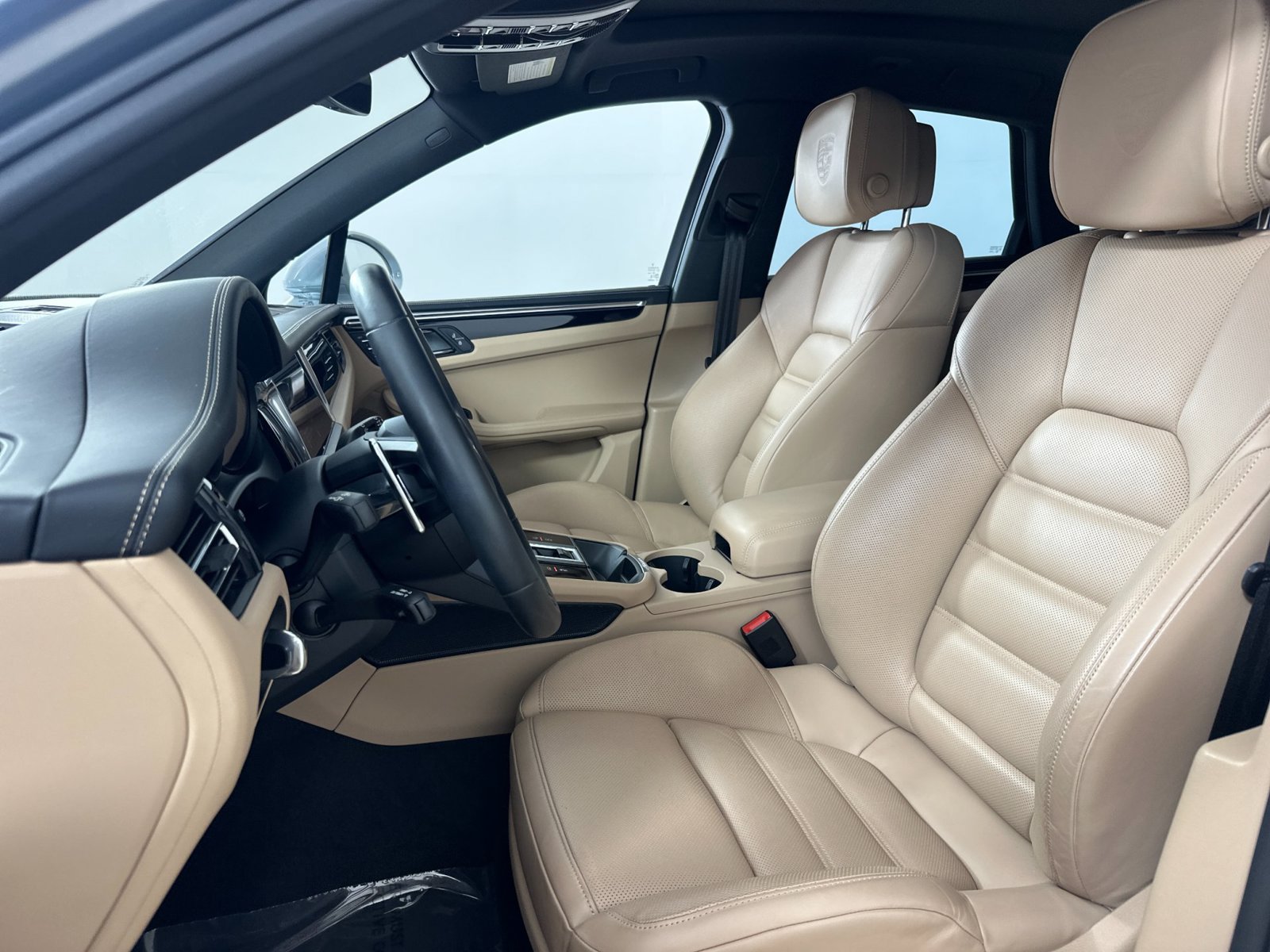 Certified 2026 Porsche Macan S AWD/4WD image 5