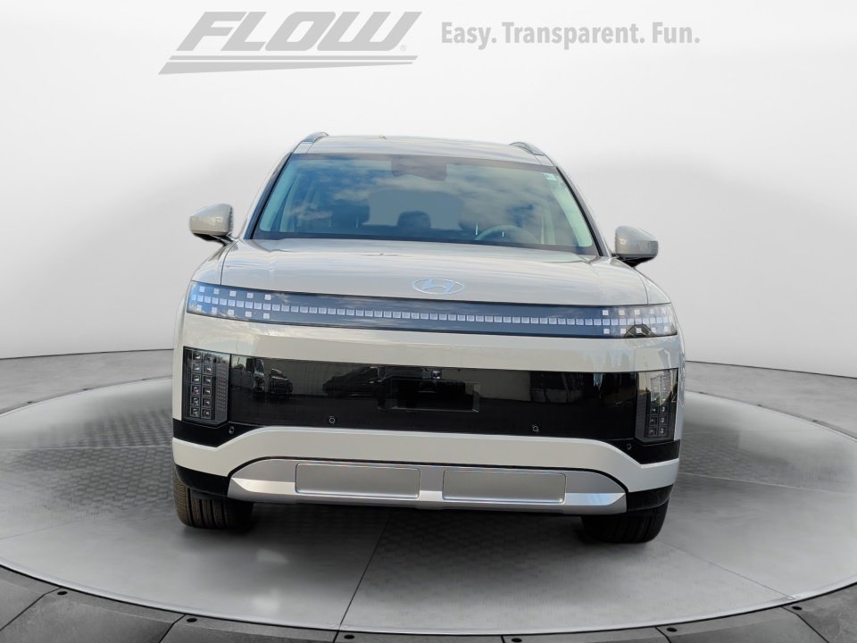 New 2026 Hyundai Ioniq 9 SEL image 2