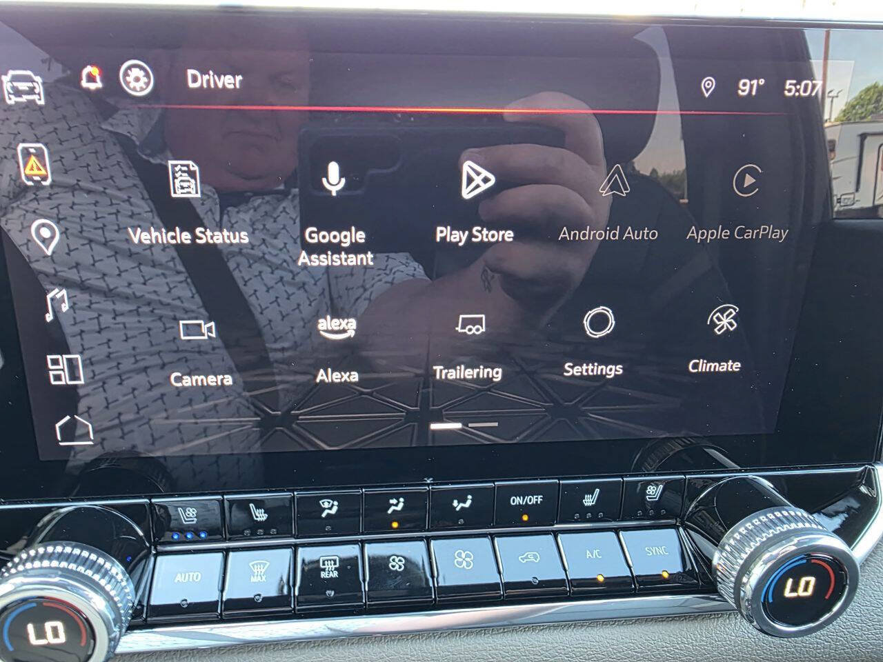 Used 2024 GMC Canyon Denali AWD/4WD image 22