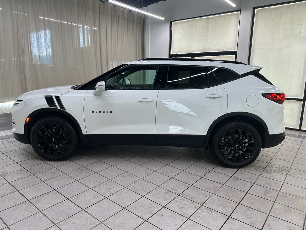 Certified 2024 Chevrolet Blazer LT w/ LPO, Black Sport Package AWD/4WD image 11