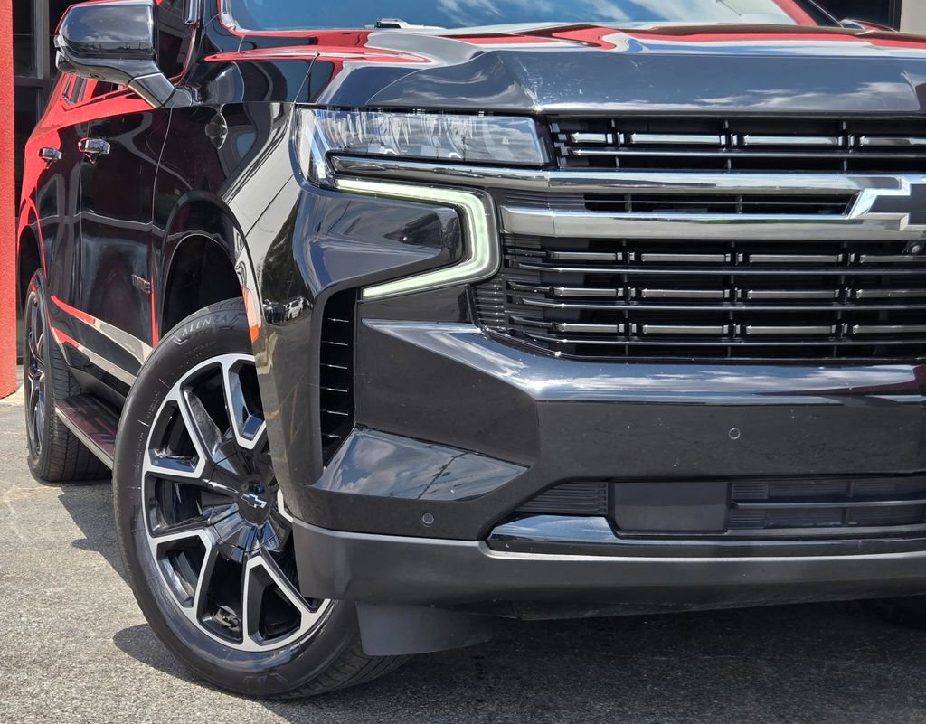 Used 2021 Chevrolet Tahoe RST w/ Luxury Package AWD/4WD image 14