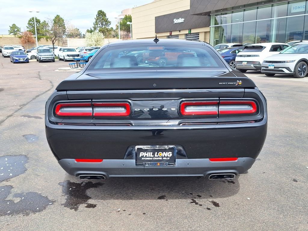 Used 2022 Dodge Challenger R/T Scat Pack RWD image 4