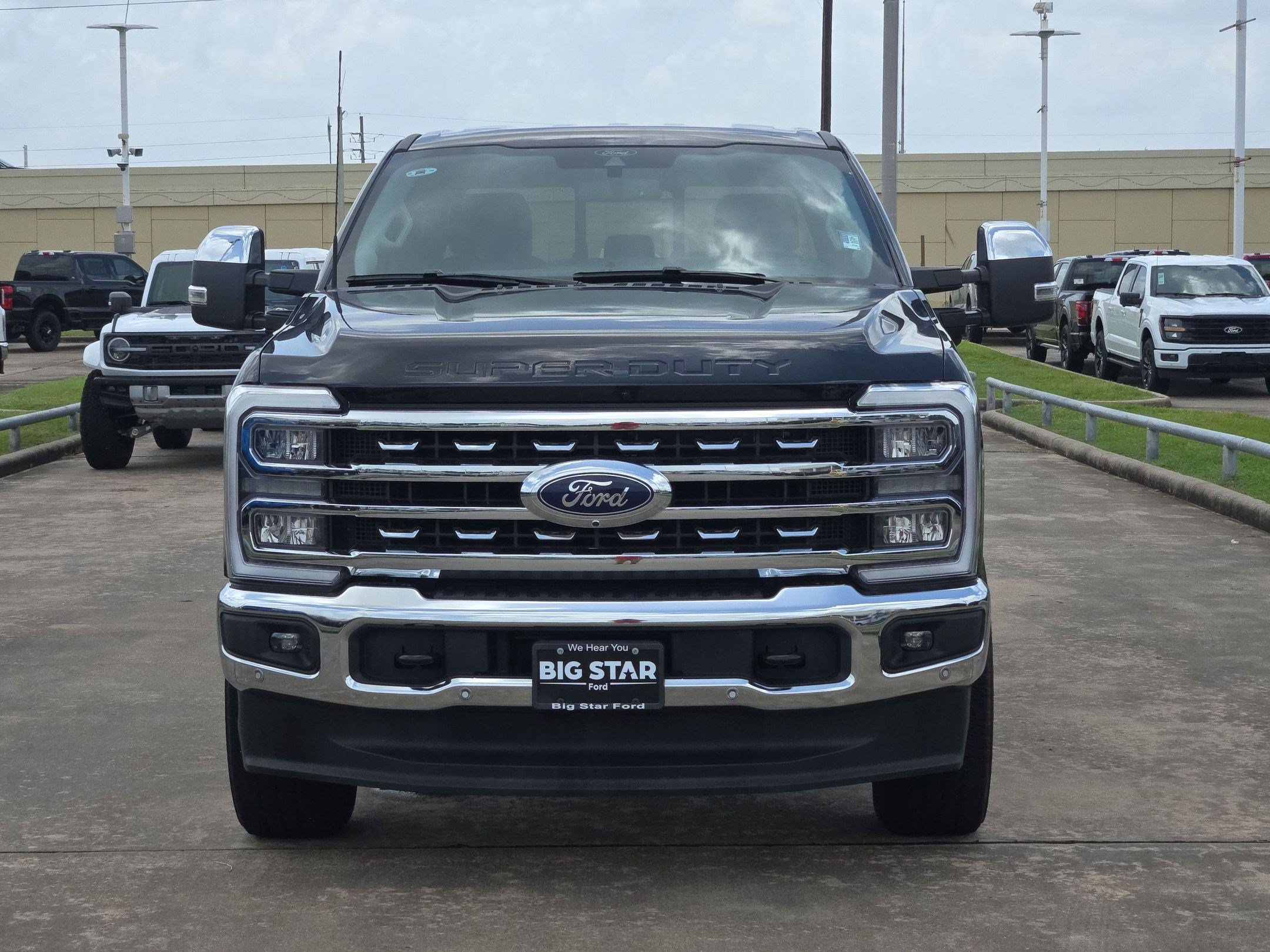 Certified 2025 Ford F350 Lariat w/ Lariat Ultimate Package AWD/4WD image 11