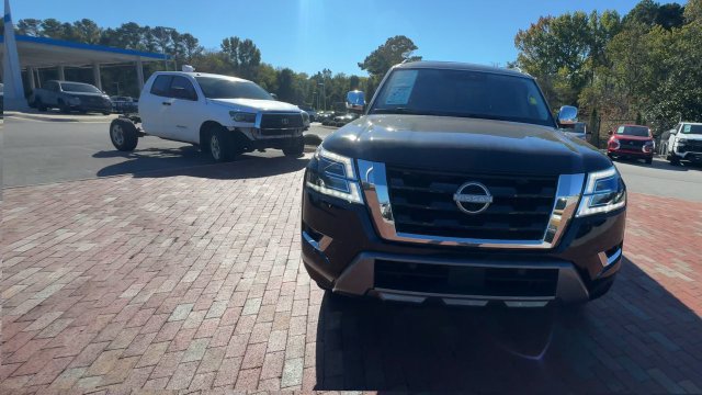 Used 2022 Nissan Armada Platinum w/ Captain's Chairs Package RWD image 4