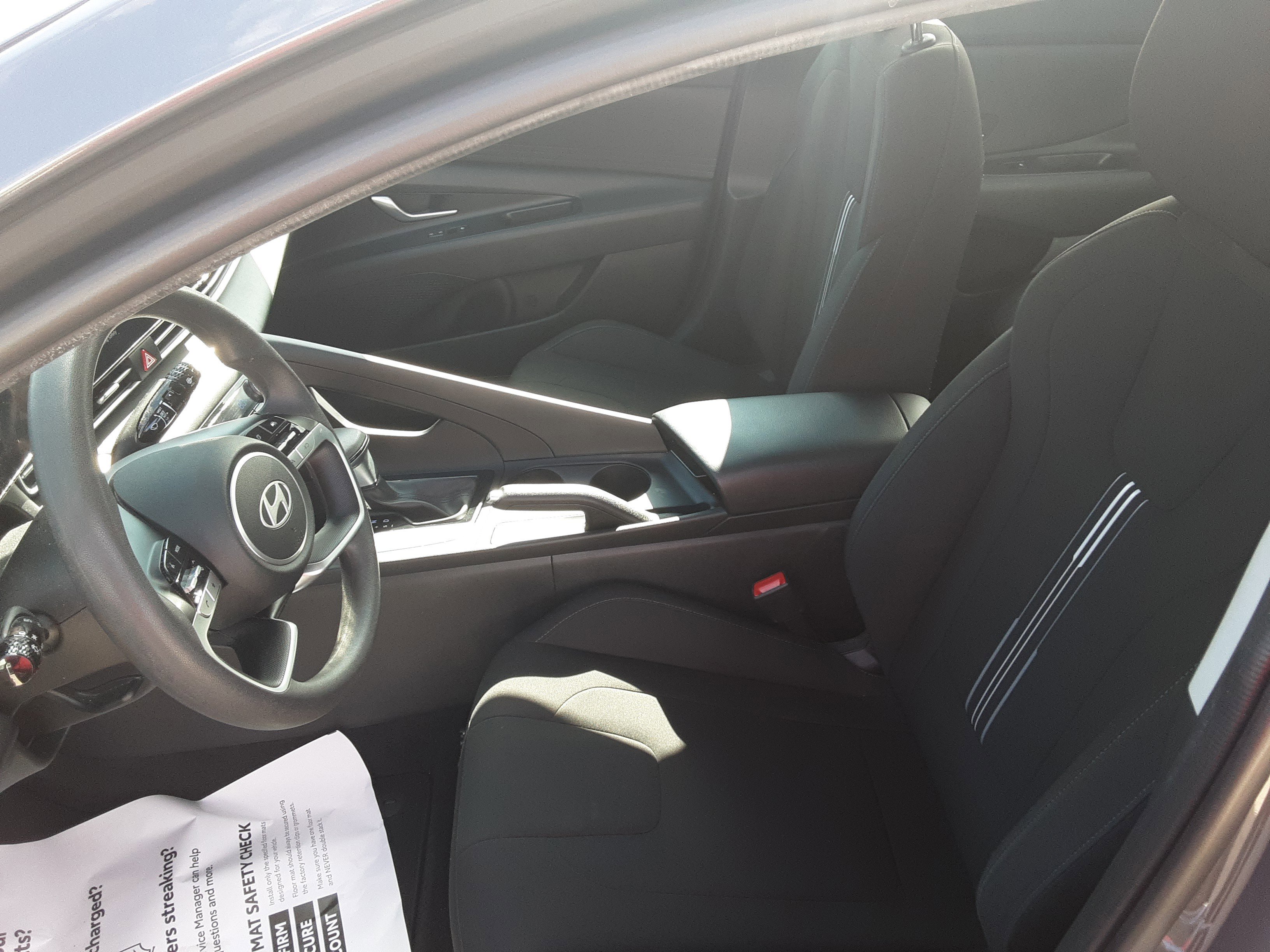 Used 2024 Hyundai Elantra SEL image 10