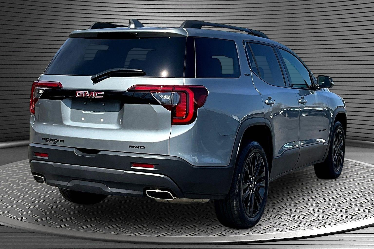 Used 2023 GMC Acadia SLT w/ Elevation Edition AWD/4WD image 6