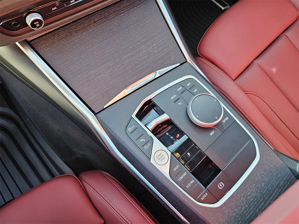 New 2026 BMW 330i Sedan w/ M Sport Package image 24