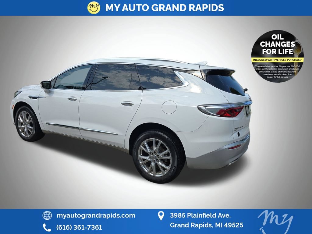 Used 2023 Buick Enclave Essence w/ Experience Buick Package AWD/4WD image 5