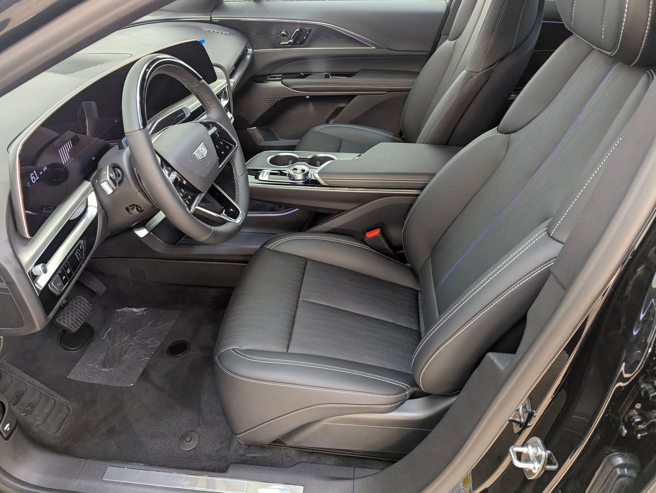 New 2026 Cadillac Lyriq Sport image 5