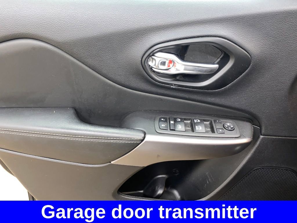 Used 2022 Jeep Cherokee Latitude Lux image 23