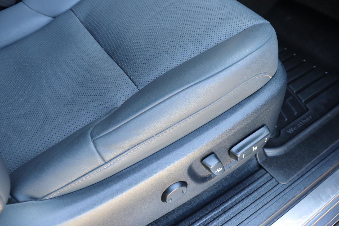 Used 2020 Lexus GX 460 Premium w/ Premium Package image 29