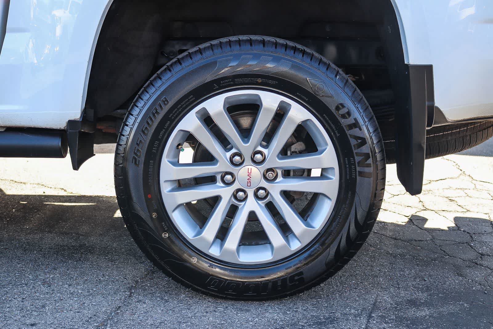 Used 2017 GMC Canyon SLT AWD/4WD image 12