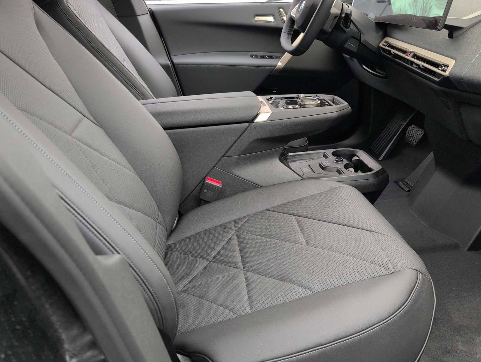 New 2026 BMW iX xDrive45 image 21