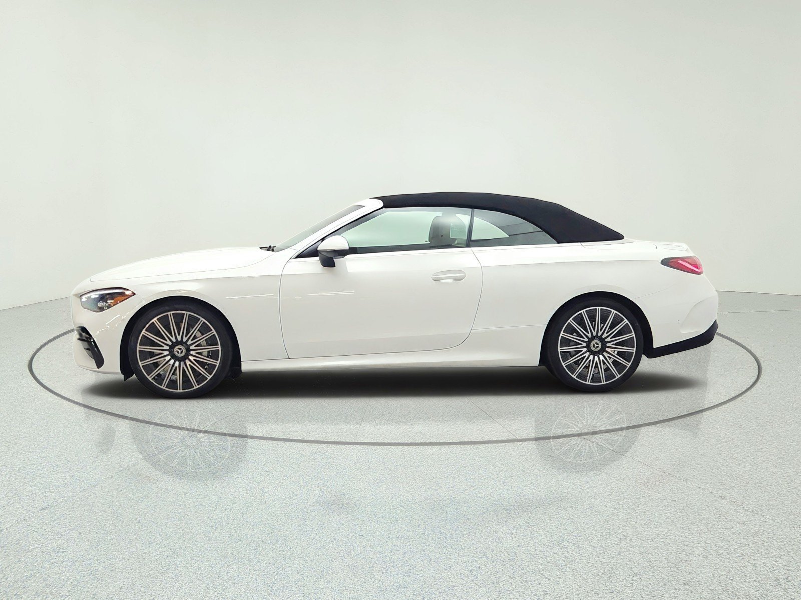 New 2027 Mercedes-Benz CLE 450 4MATIC Cabriolet image 8