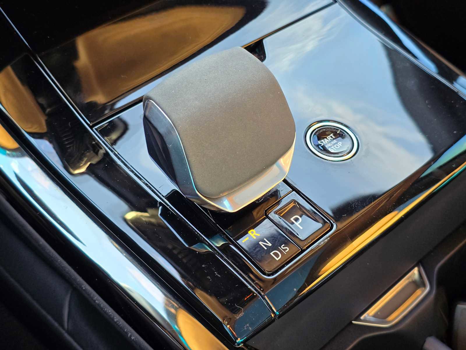 Certified 2024 Land Rover Range Rover Sport Autobiography image 33