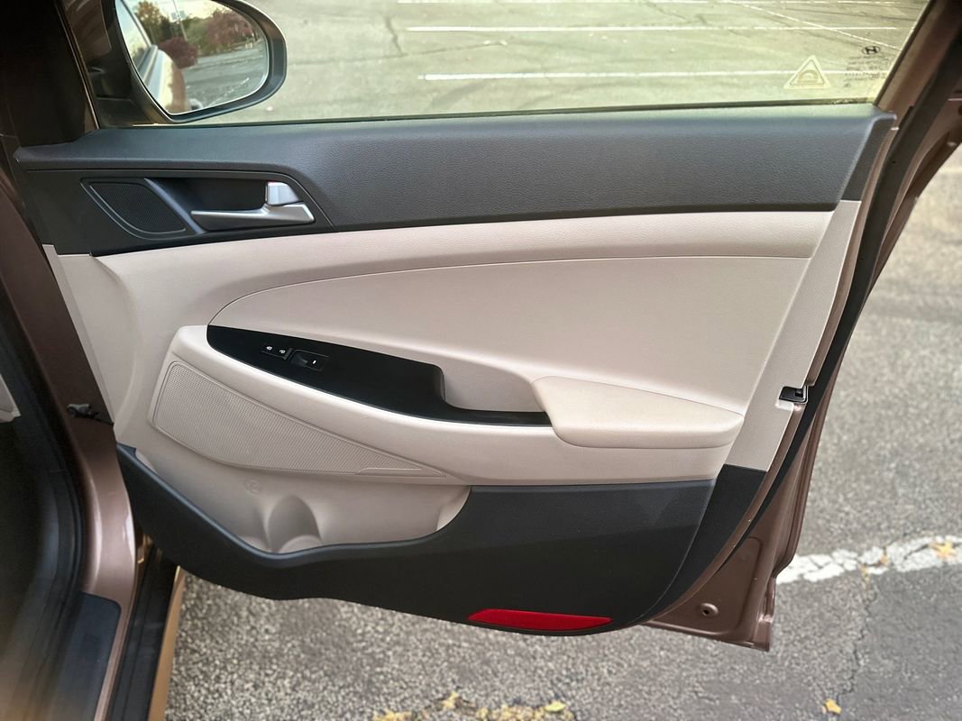 Used 2016 Hyundai Tucson Sport AWD/4WD image 14