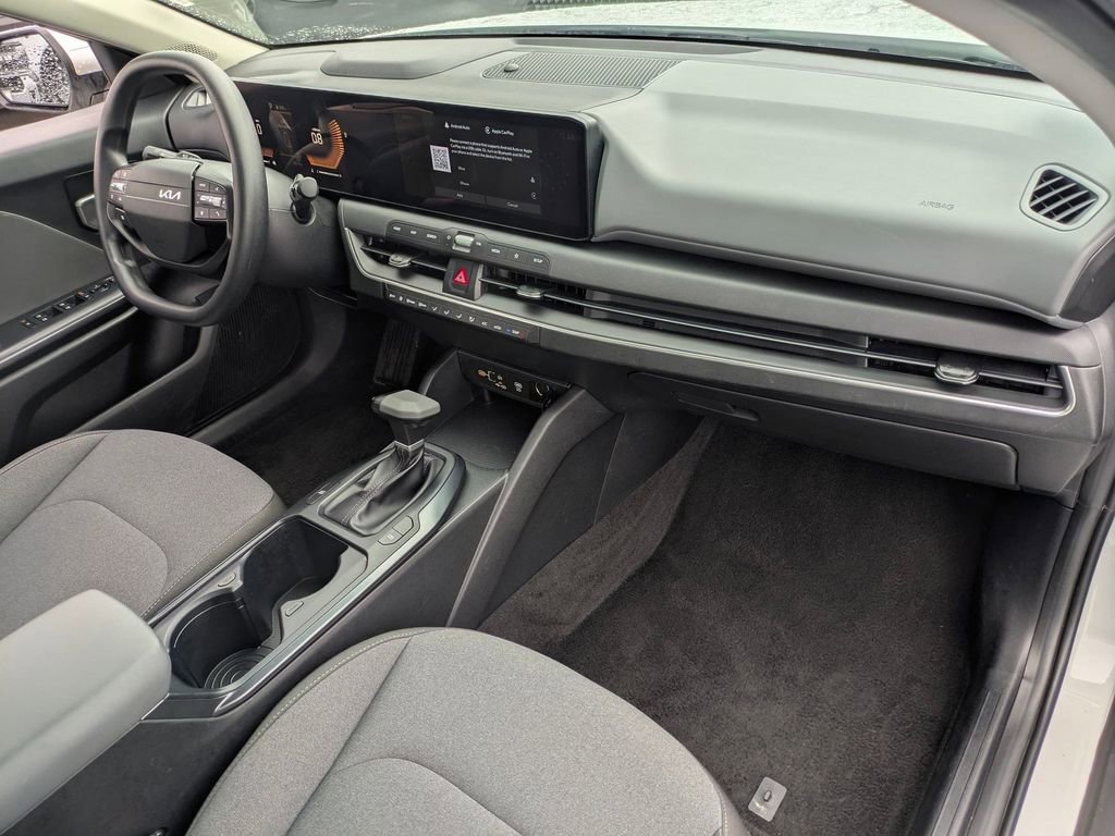 Used 2025 Kia K4 FWD image 40